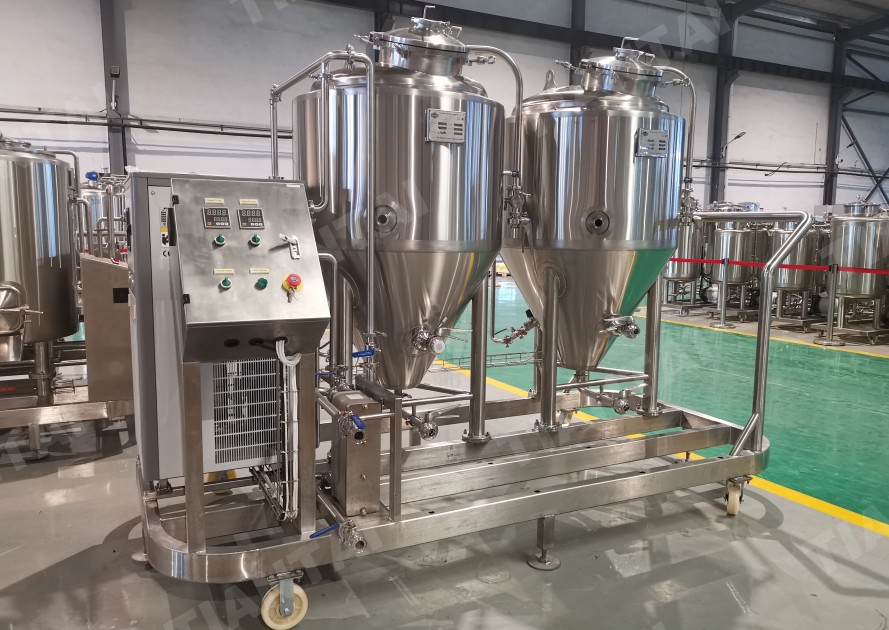 300L Portable beer brewhouse and fermenters 